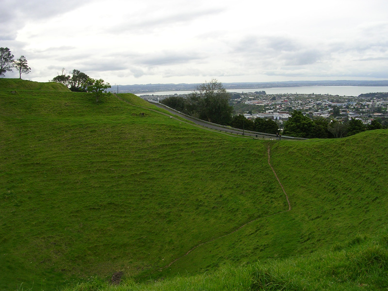der Krater von Mount Eden