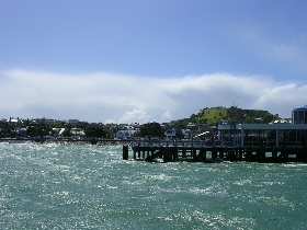 dieser Berg auf Devonport, einer vor Auckland gelagerten Insel, ist heute unser Ziel
