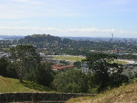 Blick auf Mount Eden und Downtown